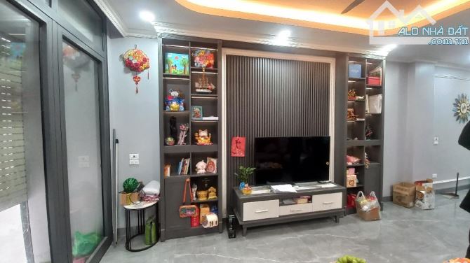 Bán nhà HÒE THỊ - DÂN XÂY - Ô TÔ ĐỖ CỔNG, 5 tầng. 3 -4 phòng ngủ rộng rãi. 34m2, 6.68T - 2