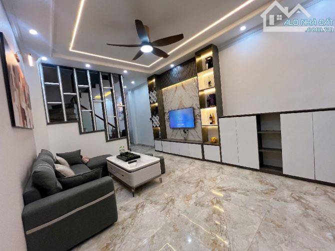 TRỊNH VĂN BÔ - DÂN XÂY, chỉ 30m ra Ô TÔ, 36m2 x 5 tầng. 4PN, Giá 6.3T (có thương lượng) - 2