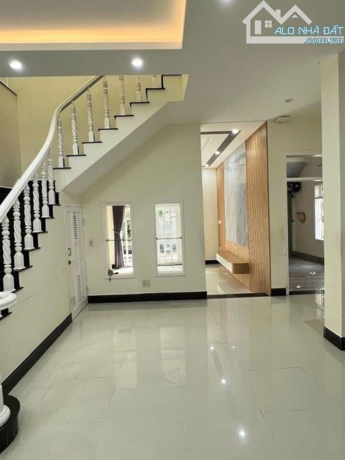 🌷 BÁN BIỆT THỰ MĂT TIỀN LƯƠNG VĂN NHO P9 - 173M2 NGANG 9.6M - KHU DÂN TRÍ CAO 18.5 TỈ - 2