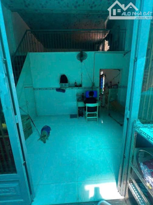 Nhà sổ hồng riêng 5mx10m 1 trệt 1 lửng đường thị trấn tân hiệp hóc môn - 2