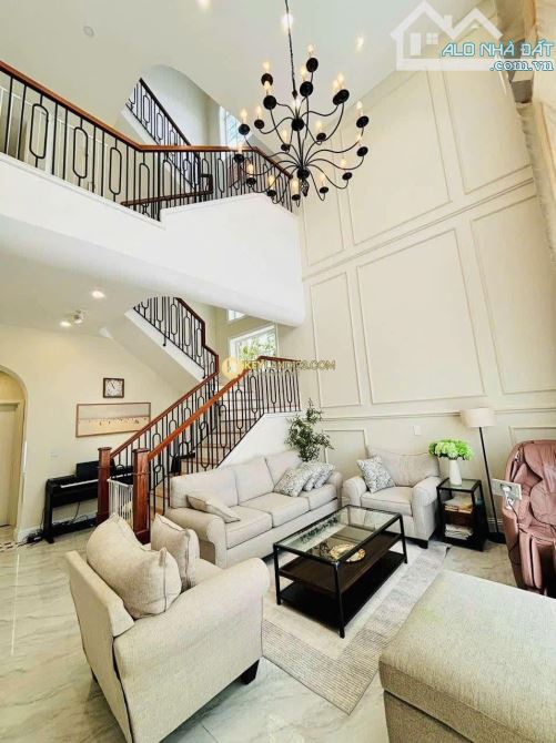 BÁN VILLA 3 TẦNG SIÊU ĐẸP HẺM Ô TÔ ĐƯỜNG ĐANKIA P7 ĐÀ LẠT – DIỆN TÍCH 203M² – GIÁ 13,9 TỶ - 2