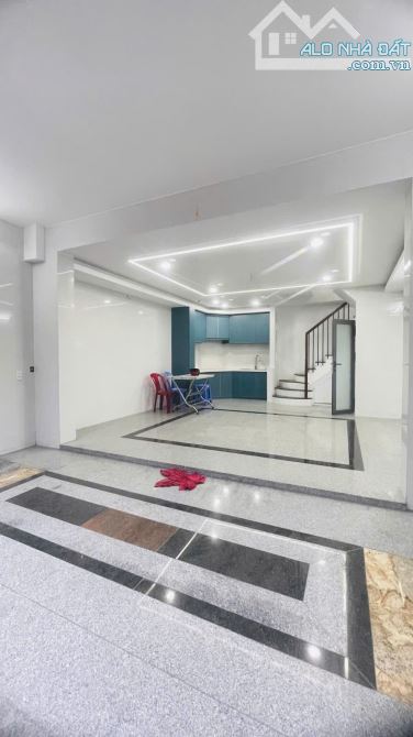 MẶT TIỀN LÊ SÁT – NGANG 5.3M – 4 TẦNG KIÊN CỐ - 2