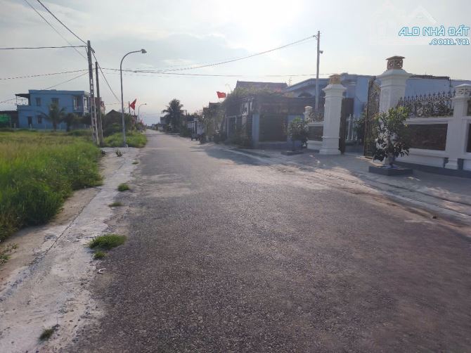 Chính chủ gửi bán đất Quất Lâm 100m2 MT5m trục chính 10m kinh doanh 200m ra mặt biển - 2
