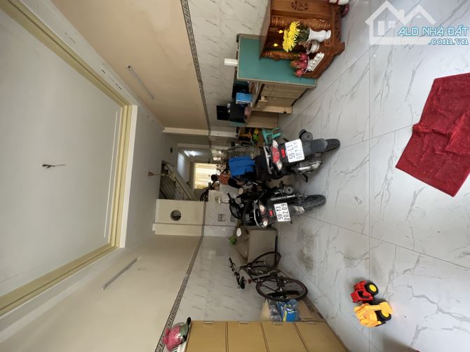 Bán nhà Thoại Ngọc Hầu, 4x22m, 4 tầng, hẻm 8m, giảm còn 8.8 tỷ - 2