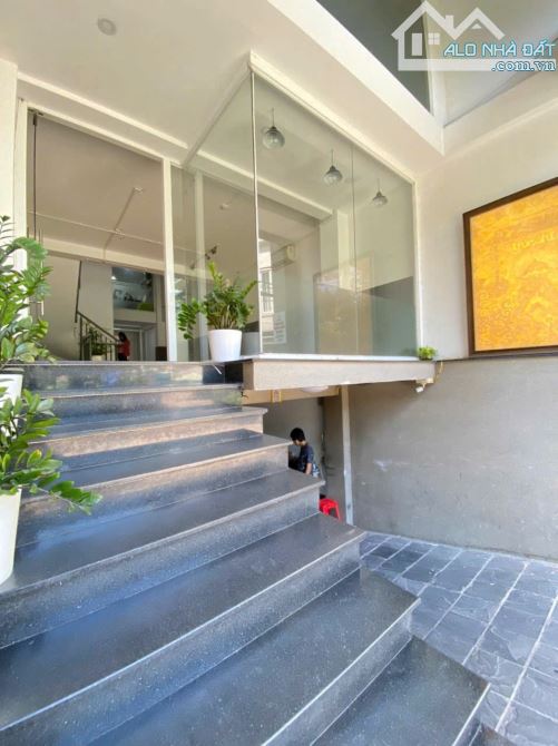 Toà Nhà 7 Tầng - Nguyễn Thị Minh Khai, P.Dakao, Q.1 - DT: 4,5m x 22m - 39 Tỷ - 2