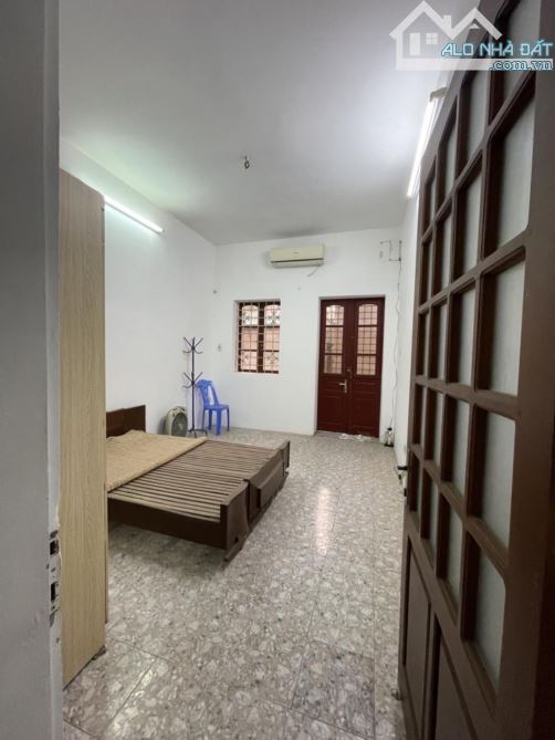 BÁN NHÀ PHỐ PHAN ĐÌNH GIÓT 45M2- NHÀ XÂY RẤT CHẮC CHẮN, TƯỜNG 20- VỊ TRÍ ĐẸP, GẦN Ô TÔ ĐỖ- - 2