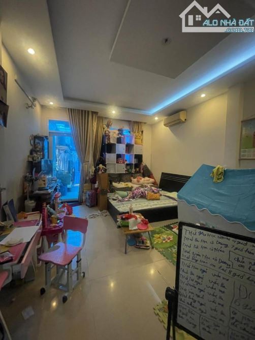 NHÀ 4 TẦNG CẠNH PHỐ TÔ HIỆU TÂN PHÚ - HẺM 8M XE HƠI THÔNG - 76M2. NGANG 4.3M, CHỈ  7 TỶ 45 - 2