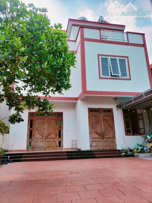 Bán nhà 3 tầng thôn Chi Đông 3, xã Quang Minh, TP Hà Nội. Nhà đẹp long lanh - 2
