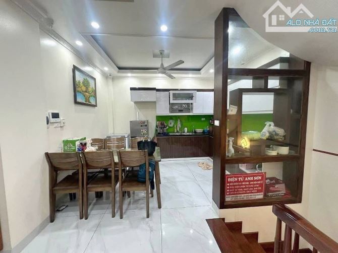 Bán nhà Huy Du - 6 tầng - 1 nhà ra ô tô - bãi ô tô 10m - khu toàn cán bộ cao cấp - hơn 9T - 2