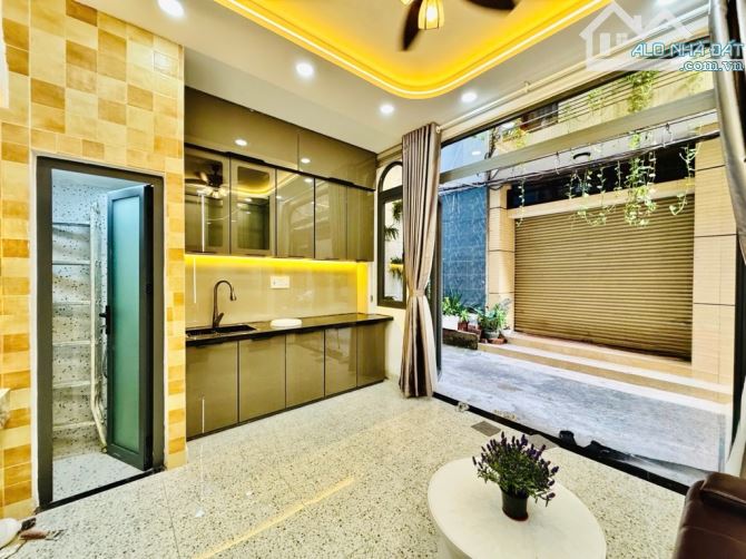 🔥SIÊU PHẨM NHÀ ĐẸP PHÚ NHUẬN 3 TẦNG ,GIÁ CHỈ NHỈNH 5 TỶ ,FULL NỘI THẤT vị trí : PHAN TÂY - 2