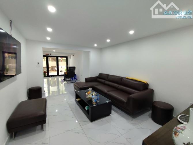 Siêu Hiếm !!!Bán TT Văn Chương 250m T1 Kinh Doanh đỉnh  , Ô tô tránh giá nhỉnh 9 tỷ - 2