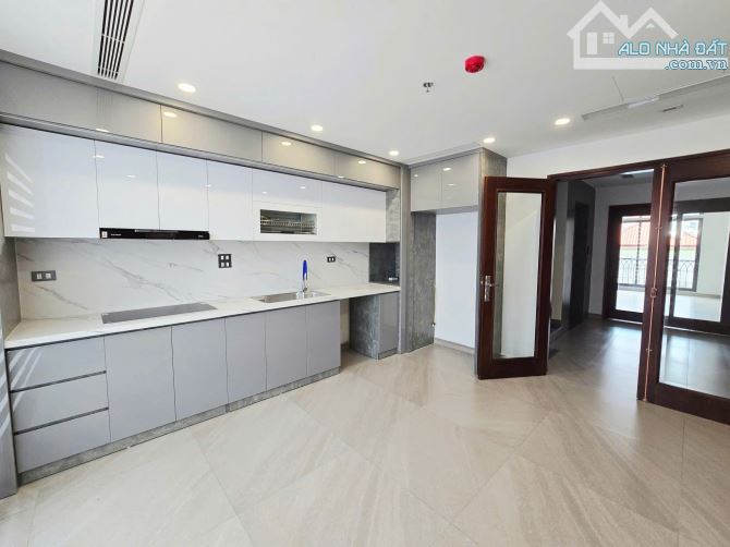 Phân lô Thái Hà, vỉa hè, kinh doanh, ô tô tránh đỗ, 70m*5T thang máy, gara, 2 thoáng - 2