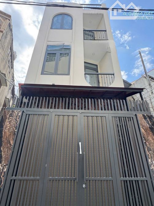 Bán căn nhà mới xây- thang máy- oto đỗ cửa 43m2, nở hậu 5.6m, 2PN  lớn + 1 pn trung bình - 2