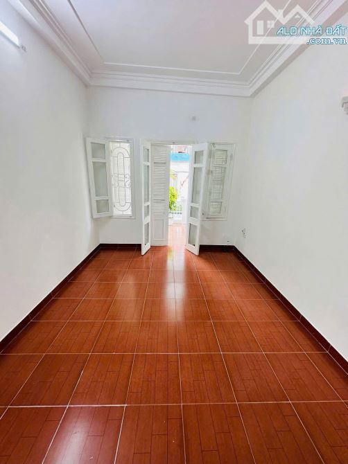 BÁN NHÀ LÔ GÓC SIÊU ĐẸP – QUAN HOA, CẦU GIẤY – KINH DOANH, 2 MẶT THOÁNG – 48M². GIÁ 13 TỶ5 - 2
