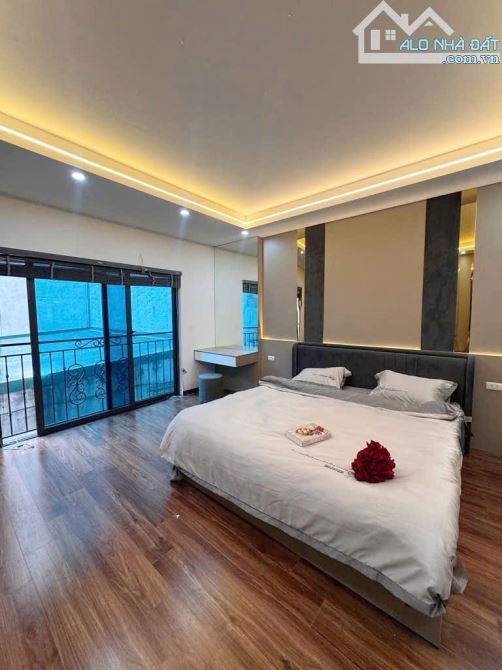 Nhà đẹp Nguyễn Đổng Chi - 6 tầng - 1 nhà ra ô tô - bãi ô tô 10m - khu  cán bộ cao cấp.9 tỷ - 2