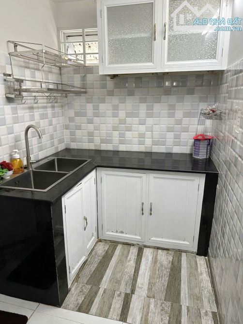 Bán CHDV 8 Phòng đường Tám Danh P4 Q8.Giá 9 tỷ TL - 2