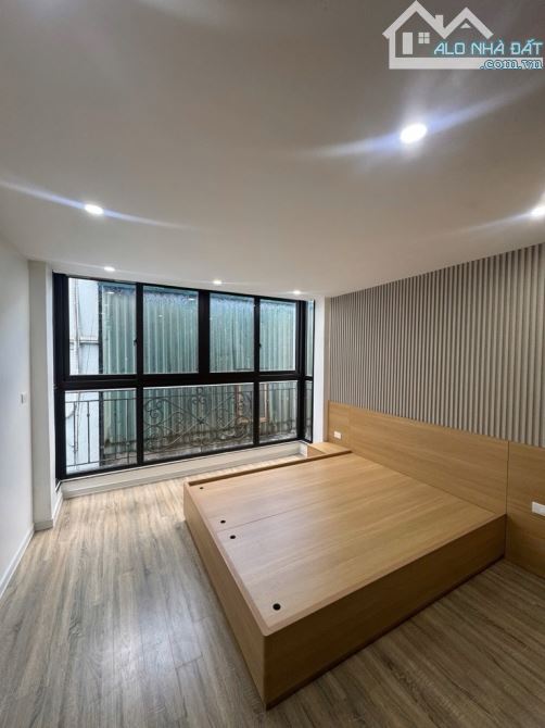 BÁN NHÀ PHỐ LÊ THANH NGHỊ 28M2 NHÀ MỚI FULL ĐỒ - 5 TẦNG 3 NGỦ ĐỦ CÔNG NĂNG - GẦN NHIỀU TRƯ - 2