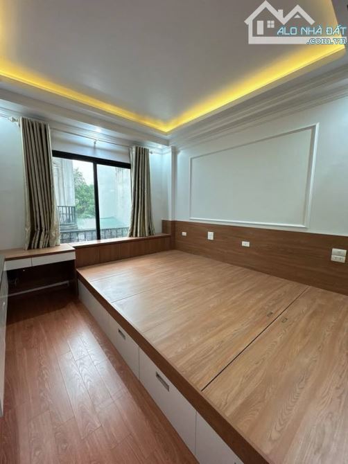 🏡 BÁN NHÀ NGỌC THỤY – 32m² – 5 TẦNG – FULL NỘI THẤT - 2