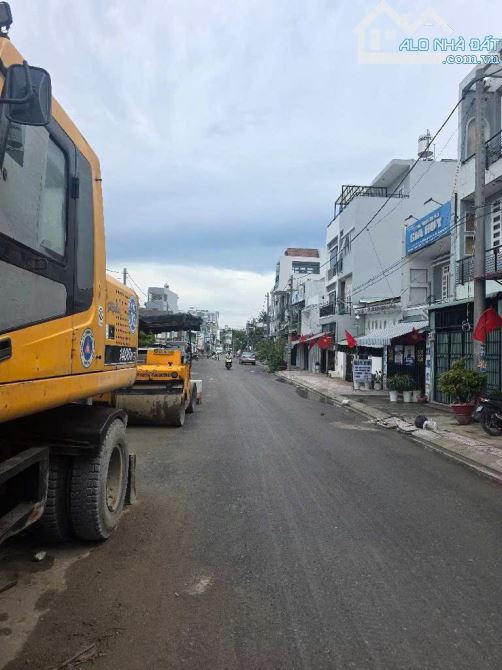 Chủ bán gấp MTKD Nguyễn quý yêm, P an lạc , quận bình tân 60m2(4x15) giá 5.4 TỶ - 2