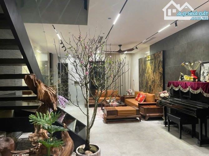 BÁN GẤP NHÀ PHÂN LÔ HOÀNG QUỐC VIỆT, DT 66M2, 5 TẦNG, ÔTÔ VÀO NHÀ, SÁT PHỐ, GIÁ 15 TỶ 450 - 2