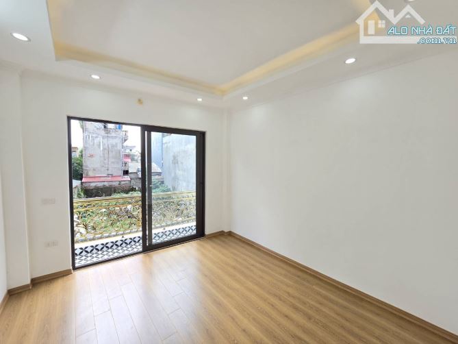 Nhà đẹp 4 tầng 3 ngủ gara ô tô chỉ hơn 6₫ h.iế.m tại Thanh Trì - 2