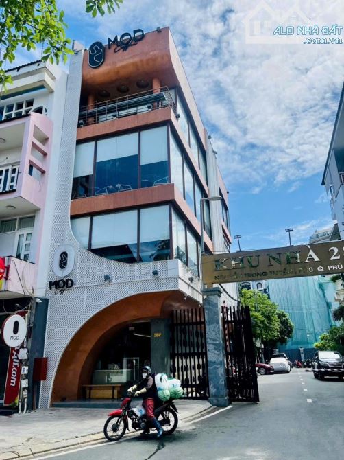 BÁN NHÀ GÓC 3 MẶT TIỀN 284C NGUYỄN TRỌNG TUYỂN 4,1X17 NGAY NGUYỄN VĂN TRỖI 5TẦNG 33,5 TỶ - 2
