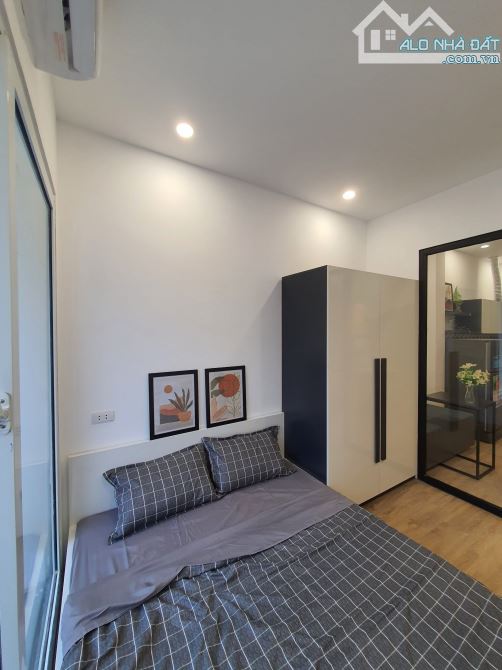 Tòa nhà 170m2 Nguyễn Thị Thập 8x22m 6 tầng thang máy 36 phòng ~ 2 tỷ / năm - 2