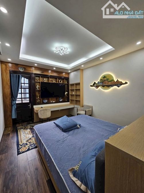Cần Bá.n gấp nhà mới Ung Văn Khiêm, Bình Thạnh, 90m2, xe hơi ngủ nhà, vài căn ra mặt tiền - 2