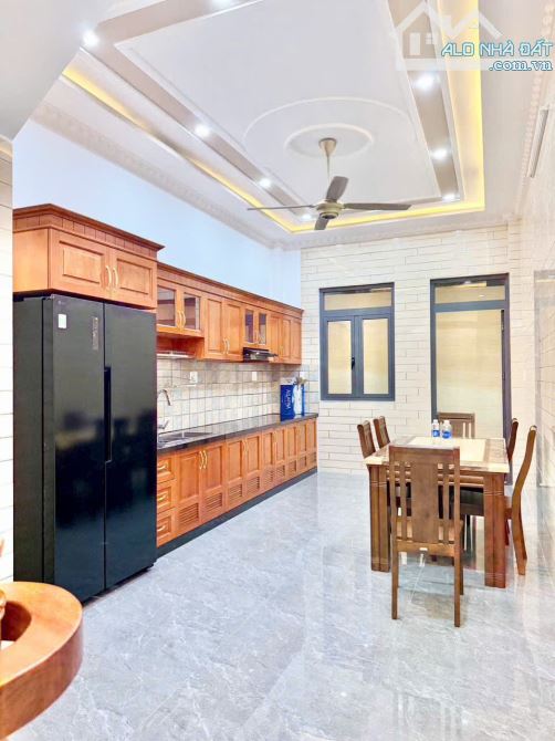 Bán nhà 4 tầng tuyệt đẹp số 114/ Bùi Đình Tuý, P12, Quận, Bình Thạnh. 4pn 5wc, NTCC - 2