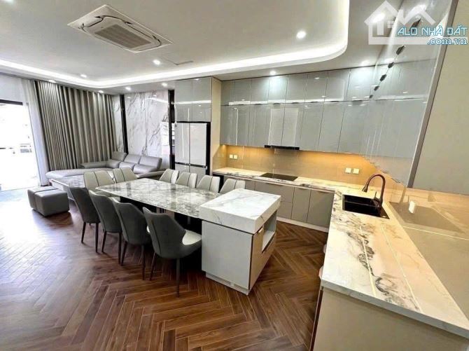 Ngõ OTO, Ngô Thi Sỹ, Vạn Phúc, Hà Đông 50m x 5 tầng THANG MÁY 12,9 tỷ - 2