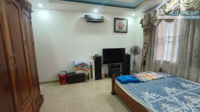 Bán biệt thự hồ đá 125m ngang 9m bốn tầng cực hiếm - 2