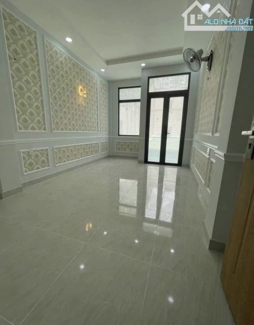 SANG TÊN NHÀ NGUYỄN KIỆM, P4, PHÚ NHUẬN. DT 68M2 GIÁ 5tỷ020. SỔ SẴN - 2