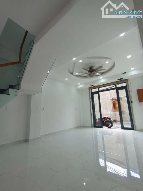 Nhà 2 tầng đường TÂN CHÁNH HIỆP 34, phường TÂN CHÁNH HIỆP, Q12, dt 32m2 (4,2mx9m), Hẻm Ôtô - 2