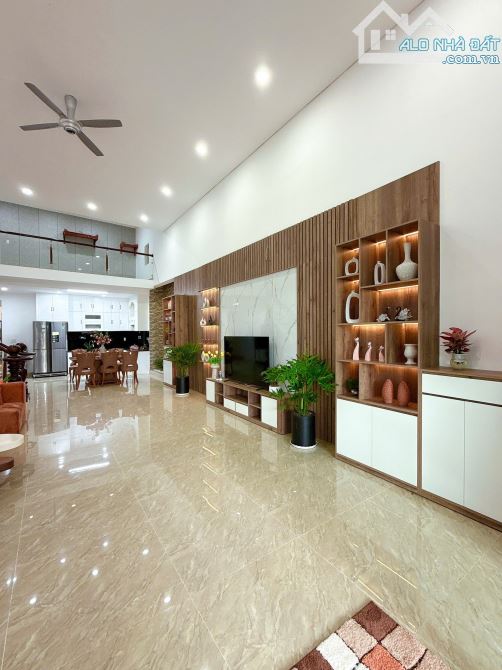 Nhà Mặt Tiền đường A12 Phạm NGũ Lão - 5.8x32m có 2 phòng ngủ tầng dưới - 2