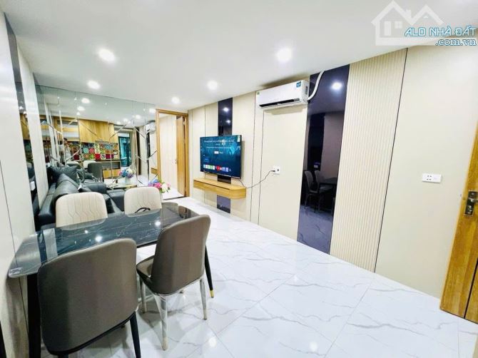 Bán Căn hộ tập thể 2 tầng Phố Phương Mai,Ngõ Thông,2 mặt thoáng,dt 25m2*2 Tầng*Giá 5,05 Tỷ - 2
