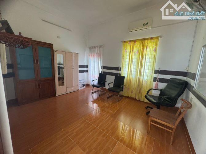 Bán nhà 3 tầng đường Nguyễn Bá Học, hải châu. cách phố đi bộ Bạch Đằng 250m. - 2