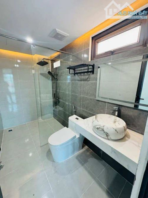 BÁN NHÀ LÔ GÓC 40M², 6 TẦNG, NỞ HẬU ĐẸP NHẤT TRƯỜNG LÂM, LONG BIÊN - CHỈ 9,2 TỶ - 2