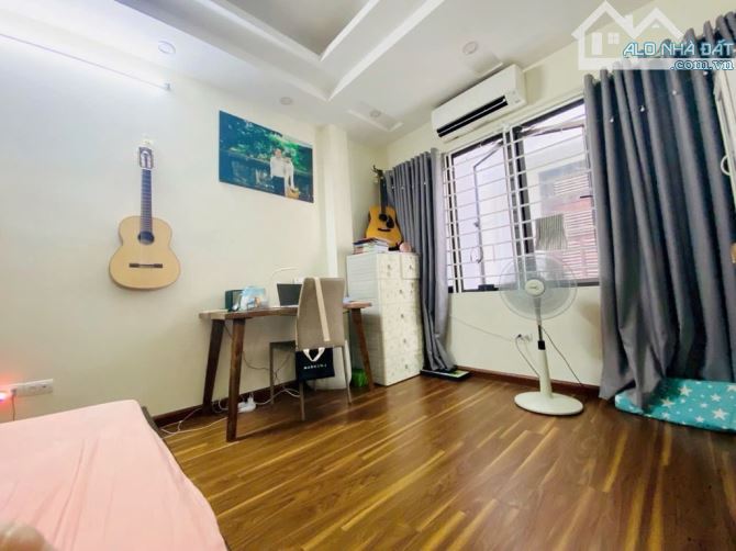 Hơn 9 tỷ. Nhà đẹp HÀM NGHI - 6 tầng - gần ô tô - bãi ô tô 20m - khu cán bộ CC - Full đồ. - 2