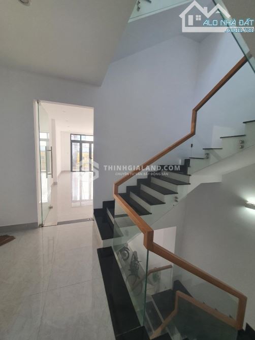BÁN NHÀ 1 TRỆT 3 LẦU MẶT TIỀN LÊ QUÝ ĐÔN_P.1_VŨNG TÀU_600M RA BIỂN BÃI TRƯỚC_80M2_14.5 TỶ - 2