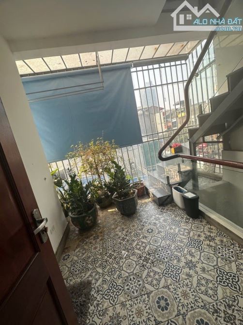Tân Ấp,Ba Đình- 5 tầng dân xây - 3 bước ra ô tô - 30m -Nhỉnh 6 tỷ - 2