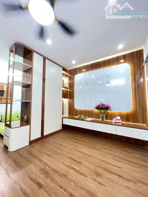 Bán gấp nhà TT  Đại học Sư phạm Hà nội  , 90m2 , 3 phòng ngủ ,  giá 4,2 Tỷ - 2