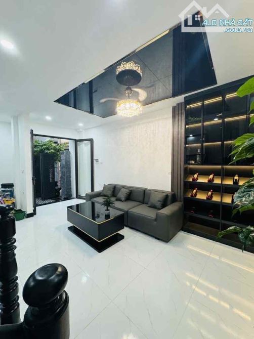 HOÀNG HOA THÁM-DT 54M-GIÁ CHỈ 8,6 TỶ-GẦN Ô TÔ-2 THOÁNG-SÂN VƯỜN ĐẸP-FULL NỘI THẤT - 2