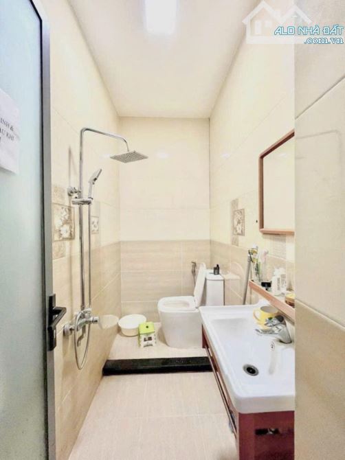 NHÀ ĐẸP NGUYỄN KIỆM - 42M2 - 3 TẦNG - CHỈ 6.X TỶ - GẦN BV 175 - GÒ VẤP . - 2