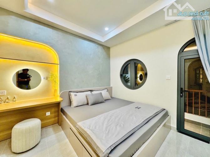 Bán Nhà Phú Nhuận - Hẻm Xe Hơi 1 Căn - Nhà Đẹp 2 Tầng - Full Nội Thất - Nhỉnh 4 Tỷ - 2
