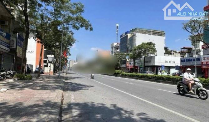 Bán đất tặng nhà mặt phố Nguyễn Văn Cừ, DT 99m, MT 5,4m giá hơn 47 tỷ - 2