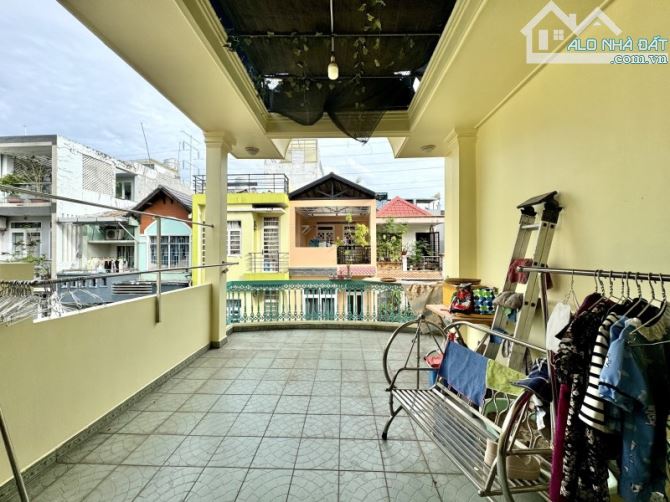 BÁN NHÀ MẶT TIỀN ĐƯỜNG NỘI BỘ PHAN VĂN TRỊ - HẺM Ô TÔ – 56M2, 3 TẦNG(3PN) – CHỈ 10.8 TỶ - 2