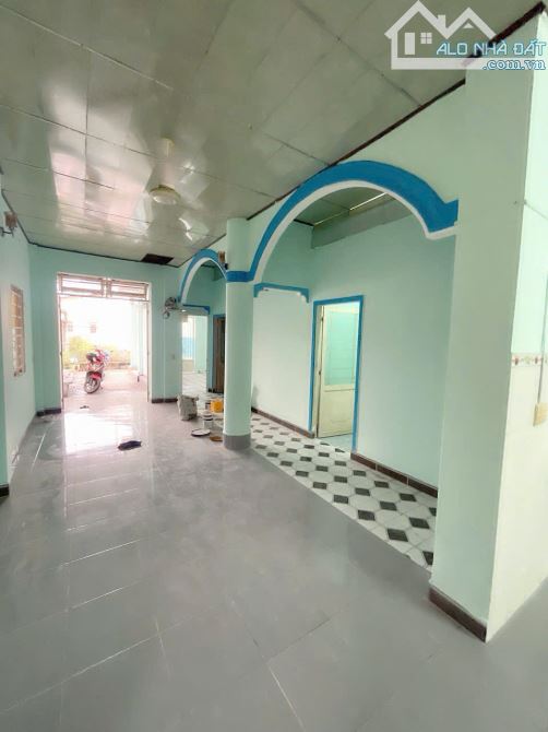 Bán nhà 140m2 Đông Hòa mới,bán nhà nhưng chỉ tính giá đất,hẻm xe hơi - 2