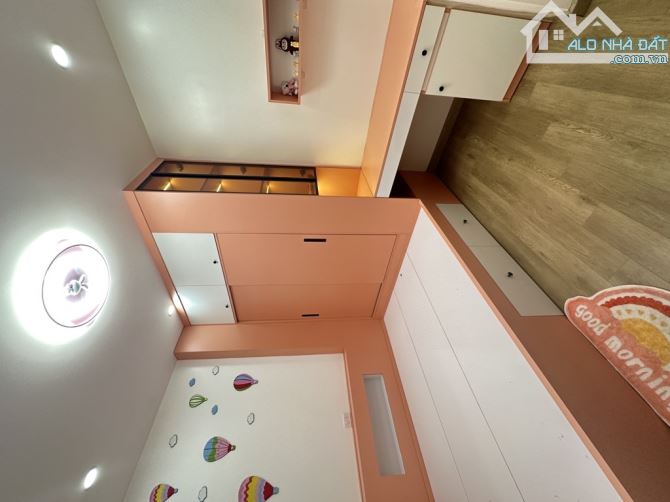 Ngay gần Hồng Tiến kéo dài - 50m2 - DÂN XÂY 4 PHÒNG NGỦ - THANG MÁY - Ô TÔ ĐỂ ĐẦU NGÕ - 2
