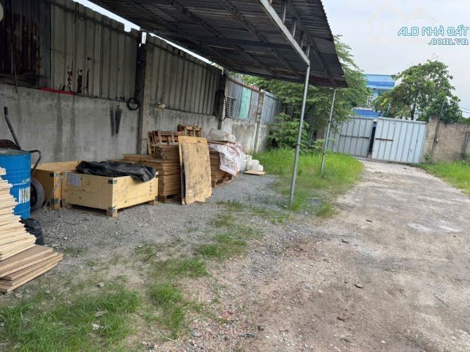 Bán đất lớn đường xe tải 1800m2 ngang 12m nở hậu chỉ có 12tr/m2 Xuân Thới Sơn Hóc Môn - 2