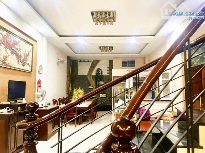 GIẢM 3 TỶ - HẺM XE HƠI 7 CHỖ VÔ NHÀ - NGUYỄN GIA TRÍ, NGUYỄN VĂN THƯƠNG, UNG VĂN KHIÊM. - 2